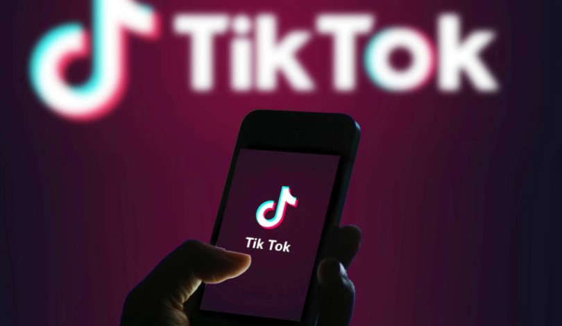 apa manfaat tiktok bagi penggunanya, apa keuntungan bermain tiktok, bahaya bermain tik tok, manfaat tik tok dalam pembelajaran, keuntungan dan kerugian tiktok cash, manfaat tik tok bagi pelajar, pemanfaatan tiktok, dampak negatif tik tok brainly, manfaat tiktok ads