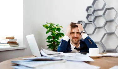 Strategi Ampuh untuk Mengatasi Burnout di Tempat Kerja