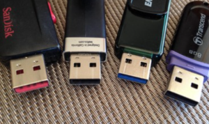 Flashdisk, PemulihanData, KehilanganFile, BackupData, KeamananData, PenyimpananData, PerangkatLunakPemulihan, SolusiTeknologi